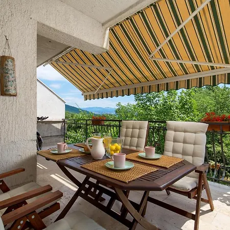 Laura Ika-lovran 80 M2 With Private 100 M2 Garden Hot Tub Free Parking Opric