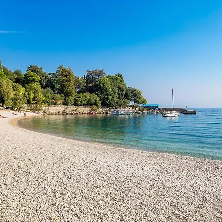 Laura Ika-lovran 80 M2 With Private 100 M2 Garden Hot Tub Free Parking Opric