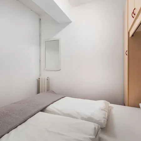 Apartment Laura Ika-lovran 80 M2 With Private 100 M2 Garden Hot Tub Free Parking